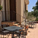 לינה וארוחת בוקר Narducci 4*