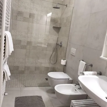Narducci 4*